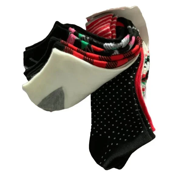 NWT HALLMARK Women's 10-pack Low Cut Ankle Novelty Christmas/Holiday Socks - Picture 3 of 6